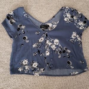 Kendall & Kylie crop top